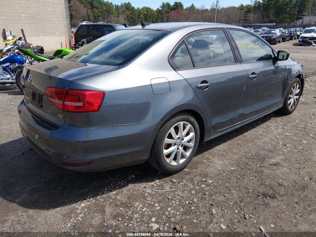 44799094 :رقم المزاد ، 3VWD17AJ2FM239986 vin ، 2015 Volkswagen Jetta 1.8t Se مزاد بيع