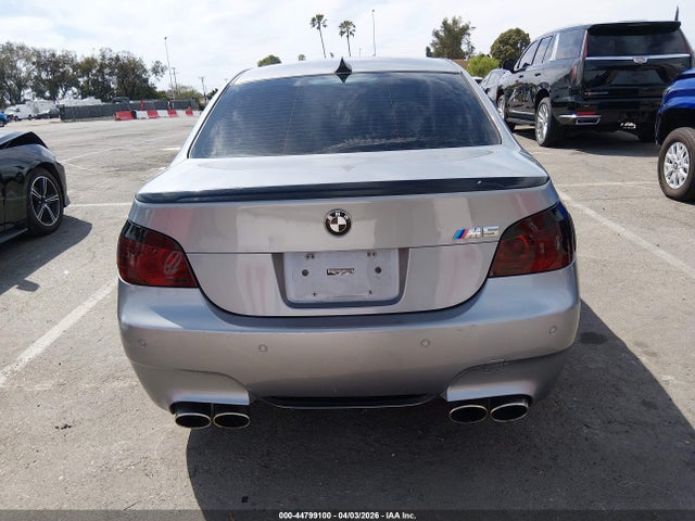 2006 Bmw M5 მანქანა იყიდება აუქციონზე, vin: WBSNB93516B582868, აუქციონის ნომერი: 44799100