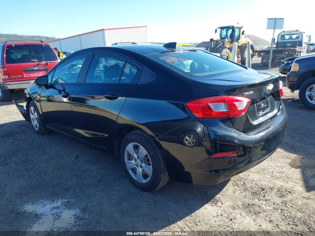 1G1BC5SM0J7137776 Chevrolet Cruze Ls Auto
