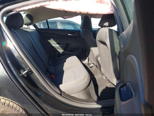 1G1BC5SM0J7137776 Chevrolet Cruze Ls Auto