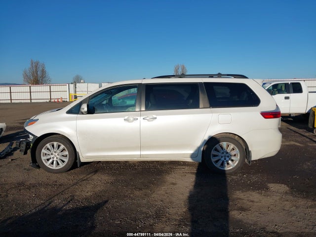 5TDDK3DCXFS126289 Toyota Sienna Limited Premium 7 Passenger