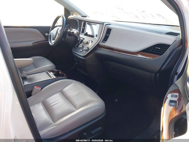 5TDDK3DCXFS126289 Toyota Sienna Limited Premium 7 Passenger