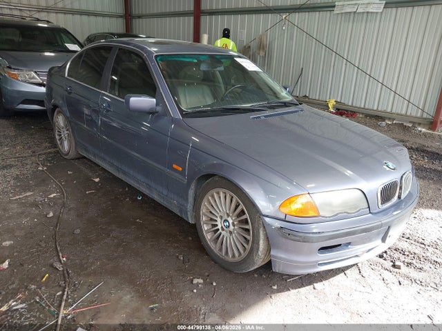 44799138 :رقم المزاد ، WBAAV53431FJ69023 vin ، 2001 Bmw 330i مزاد بيع