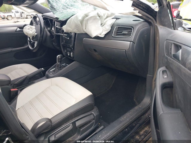 Продаж на аукціоні авто 2016 Volkswagen Jetta 1.8t Sport, vin: 3VWD17AJ4GM387171, номер лоту: 44799163