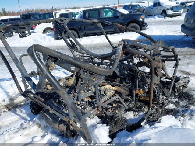 1HFVE042XJ4206462 Honda Sxs1000 M5