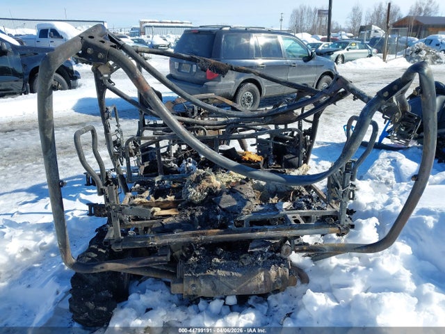 1HFVE042XJ4206462 Honda Sxs1000 M5
