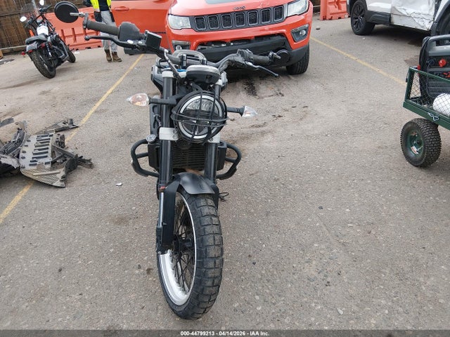 Husqvarna Svartpilen 401 2019 VBKUNJ405KM268491 Image 5