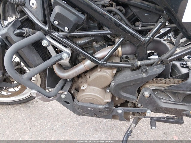 Husqvarna Svartpilen 401 2019 VBKUNJ405KM268491 Image 9