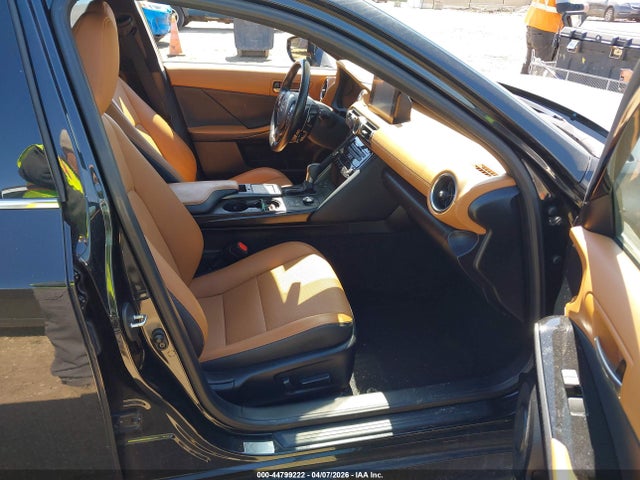 44799222 :رقم المزاد ، JTHC81F25M5045575 vin ، 2021 Lexus Is 300 مزاد بيع