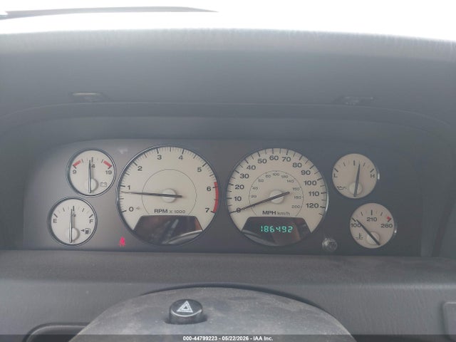 2002 Jeep Grand Cherokee Overland მანქანა იყიდება აუქციონზე, vin: 1J8GW68JX2C152147, აუქციონის ნომერი: 44799223