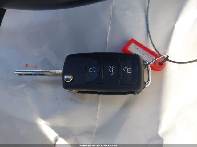 44799234 :رقم المزاد ، 3VWPX7AJ8BM606153 vin ، 2011 Volkswagen Jetta Sportwagen 2.5l S/2.5l Se مزاد بيع