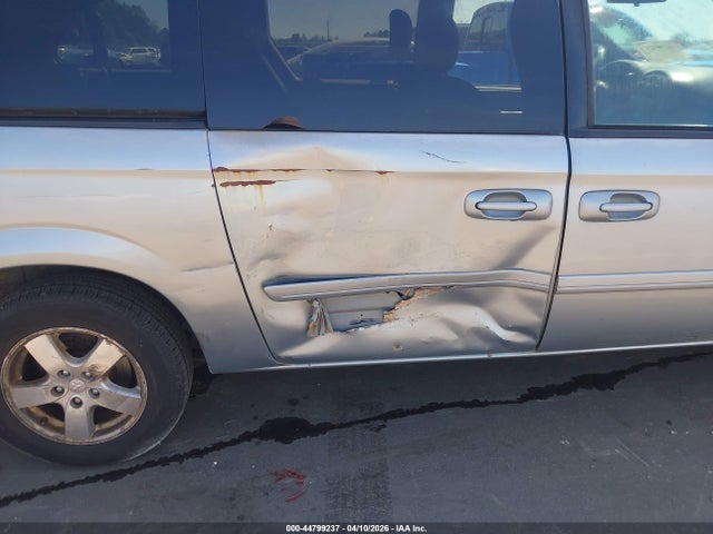 Продаж на аукціоні авто 2005 Dodge Grand Caravan Sxt, vin: 2D4GP44LX5R196244, номер лоту: 44799237