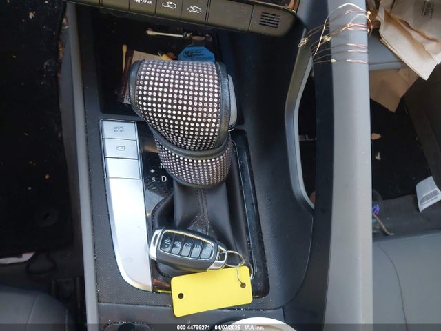 KMHLM4AGXPU602066 Hyundai ELANTRA SEL