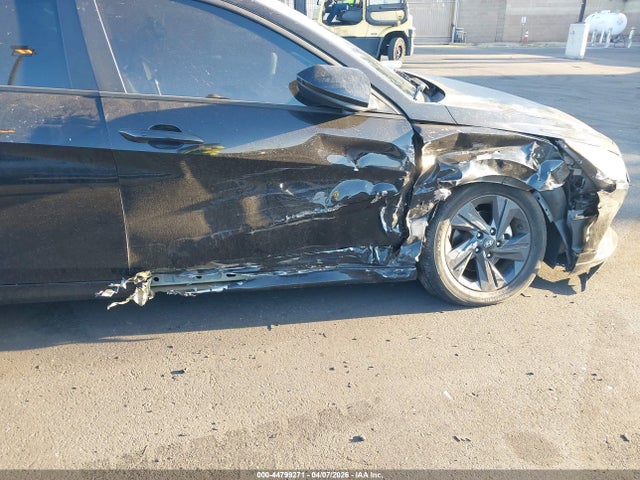 KMHLM4AGXPU602066 Hyundai ELANTRA SEL