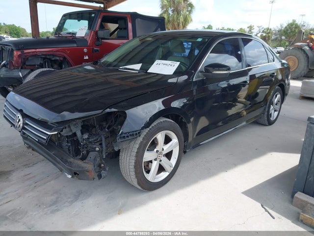 Продаж на аукціоні авто 2014 Volkswagen Passat 1.8t Se, vin: 1VWBS7A31EC049943, номер лоту: 44799293
