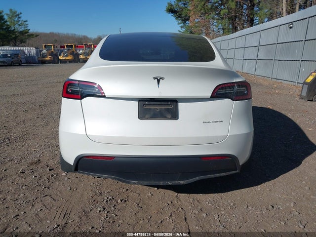 2023 Tesla Model Y Awd/long Range Dual Motor All-wheel Drive მანქანა იყიდება აუქციონზე, vin: 7SAYGAEE6PF804780, აუქციონის ნომერი: 44799324