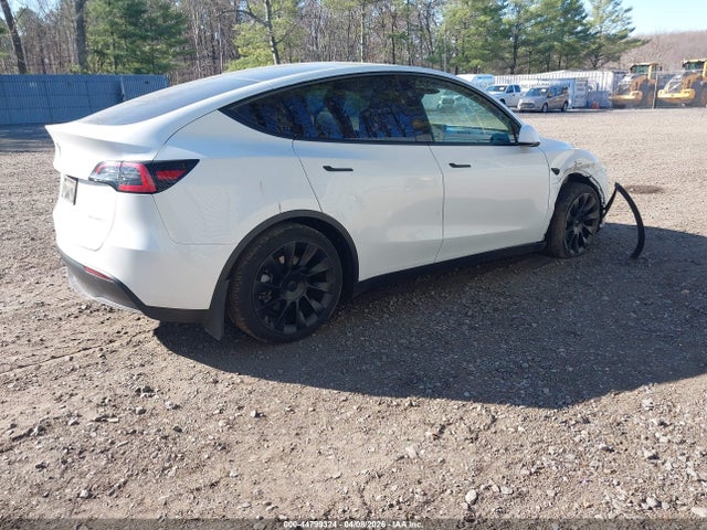 2023 Tesla Model Y Awd/long Range Dual Motor All-wheel Drive მანქანა იყიდება აუქციონზე, vin: 7SAYGAEE6PF804780, აუქციონის ნომერი: 44799324