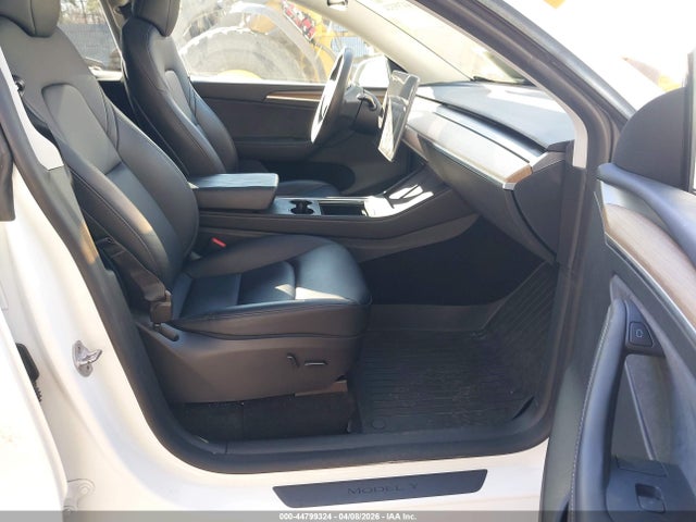 2023 Tesla Model Y Awd/long Range Dual Motor All-wheel Drive მანქანა იყიდება აუქციონზე, vin: 7SAYGAEE6PF804780, აუქციონის ნომერი: 44799324