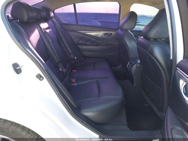 JN1BV7AP7FM356576 Infiniti Q50 Premium