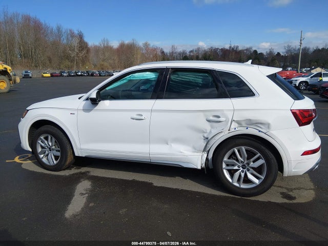 2022 Audi Q5 Premium 45 Tfsi S Line Quattro S Tronic მანქანა იყიდება აუქციონზე, vin: WA1GAAFY2N2098100, აუქციონის ნომერი: 44799375