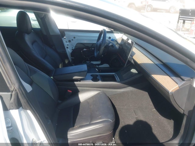 Продажа на аукционе авто 2021 Tesla Model 3 Long Range Dual Motor All-wheel Drive, vin: 5YJ3E1EB0MF076601, номер лота: 44799376