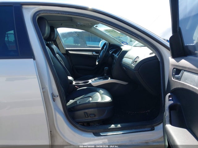 2012 Audi A4 2.0t Premium მანქანა იყიდება აუქციონზე, vin: WAUAFAFL3CN018815, აუქციონის ნომერი: 44799380