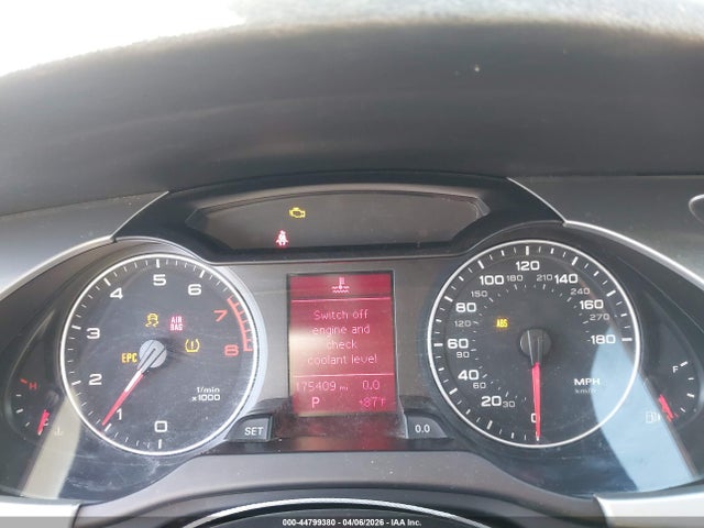 2012 Audi A4 2.0t Premium მანქანა იყიდება აუქციონზე, vin: WAUAFAFL3CN018815, აუქციონის ნომერი: 44799380