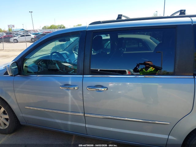 2016 CHRYSLER TOWN & COUNTRY 2C4RC1BG6GR281459 Photo 5