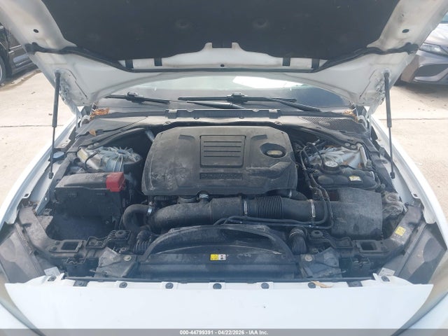 Jaguar Xe 25t 2019 SAJAS4FX6KCP52671 Image 10