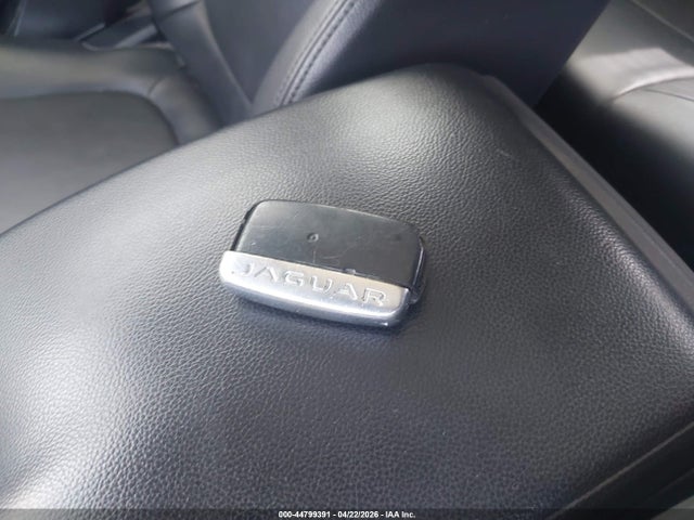 Jaguar Xe 25t 2019 SAJAS4FX6KCP52671 Image 11