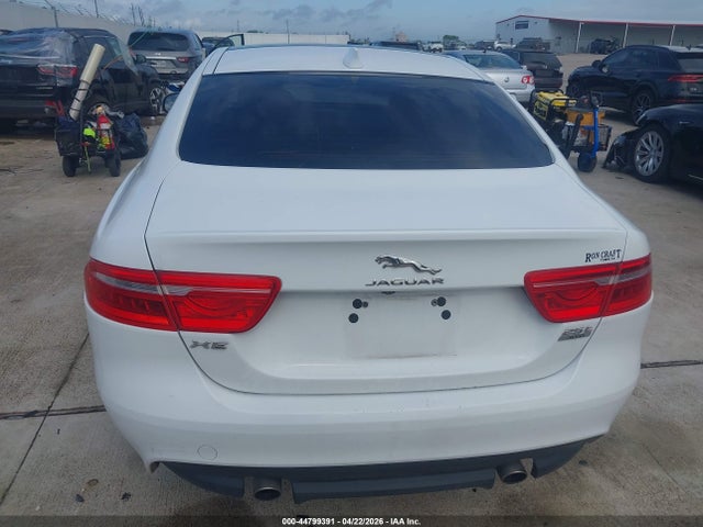 Jaguar Xe 25t 2019 SAJAS4FX6KCP52671 Image 16