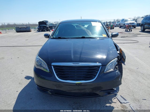 Продажа на аукционе авто 2014 Chrysler 200 Touring, vin: 1C3CCBBGXEN198529, номер лота: 44799392