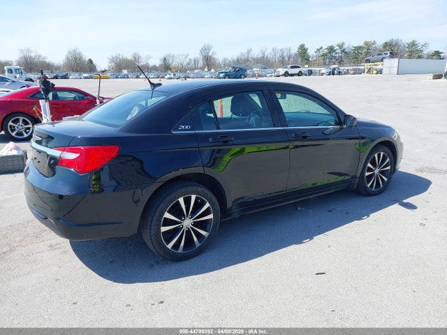 Продажа на аукционе авто 2014 Chrysler 200 Touring, vin: 1C3CCBBGXEN198529, номер лота: 44799392