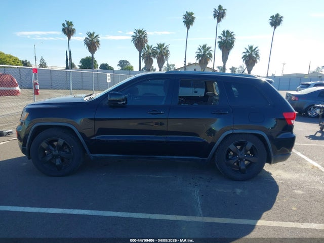 2011 Jeep Grand Cherokee Overland მანქანა იყიდება აუქციონზე, vin: 1J4RR6GT1BC605415, აუქციონის ნომერი: 44799406