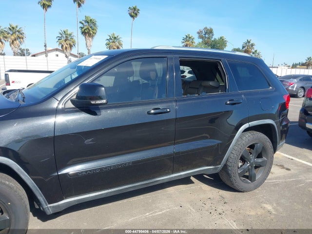 2011 Jeep Grand Cherokee Overland მანქანა იყიდება აუქციონზე, vin: 1J4RR6GT1BC605415, აუქციონის ნომერი: 44799406