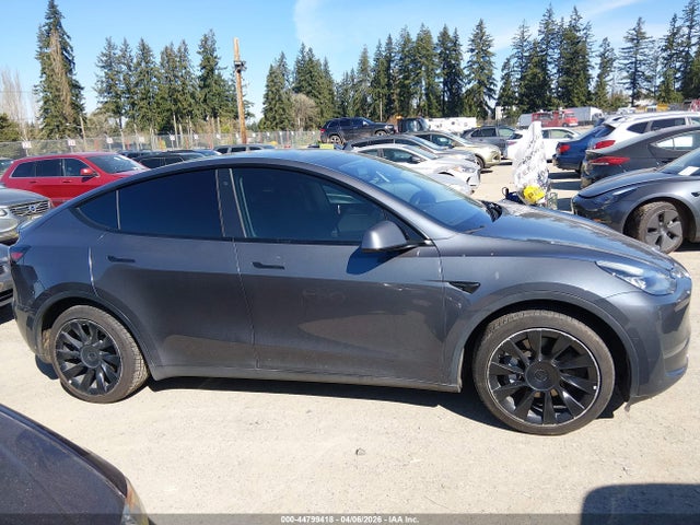 Продажа на аукционе авто 2020 Tesla Model Y Long Range Dual Motor All-wheel Drive/performance Dual Motor All-wheel Drive, vin: 5YJYGDEF5LF037229, номер лота: 44799418