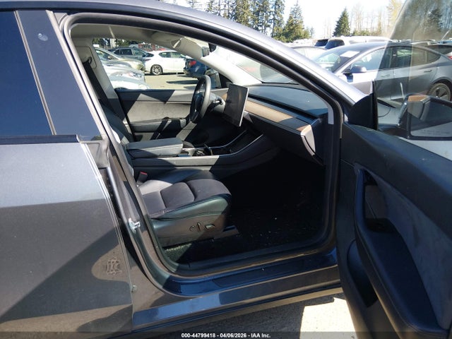 Продажа на аукционе авто 2020 Tesla Model Y Long Range Dual Motor All-wheel Drive/performance Dual Motor All-wheel Drive, vin: 5YJYGDEF5LF037229, номер лота: 44799418