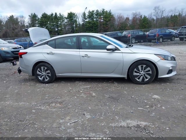 44799438 :رقم المزاد ، 1N4BL4BV2NN367336 vin ، 2022 Nissan Altima S Fwd مزاد بيع