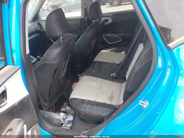 Продажа на аукционе авто 2023 Kia Soul Gt-line, vin: KNDJ53AU7P7195315, номер лота: 44799519