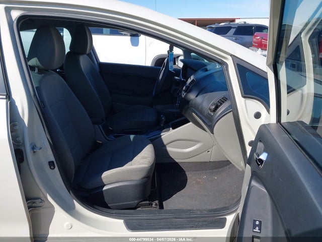 Продажа на аукционе авто 2015 Kia Forte Lx, vin: KNAFK4A67F5380221, номер лота: 44799534