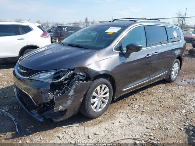 Продаж на аукціоні авто 2018 Chrysler Pacifica Touring L, vin: 2C4RC1BGXJR216864, номер лоту: 44799552