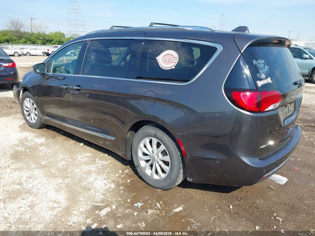 Продаж на аукціоні авто 2018 Chrysler Pacifica Touring L, vin: 2C4RC1BGXJR216864, номер лоту: 44799552