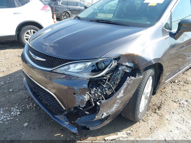 Продаж на аукціоні авто 2018 Chrysler Pacifica Touring L, vin: 2C4RC1BGXJR216864, номер лоту: 44799552