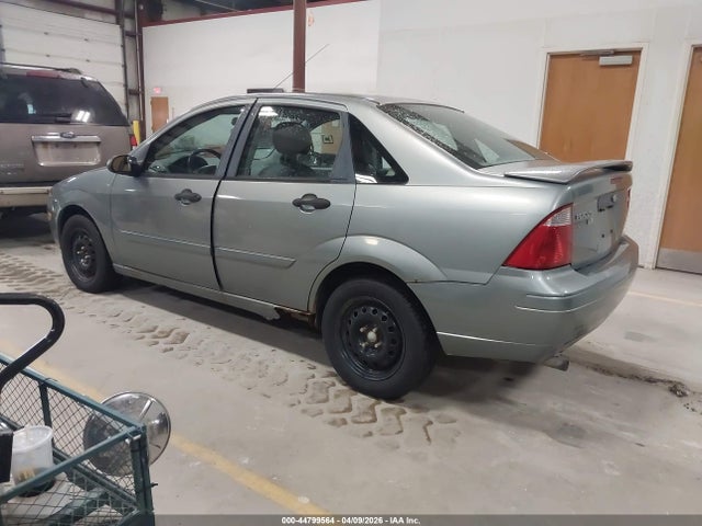 2005 FORD FOCUS 1FAFP34N55W224033 Photo 2