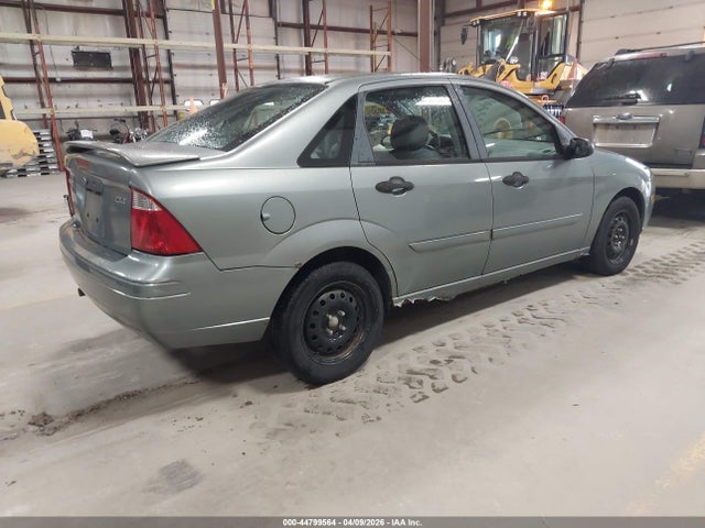 2005 FORD FOCUS 1FAFP34N55W224033 Photo 3