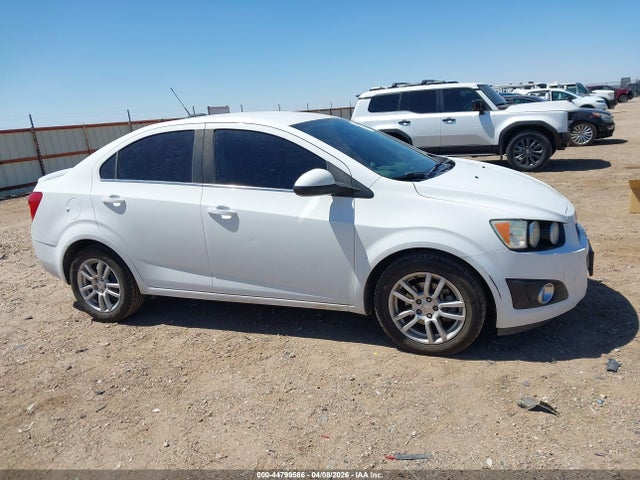 1G1JC5SH9F4220274 Chevrolet Sonic Lt Auto