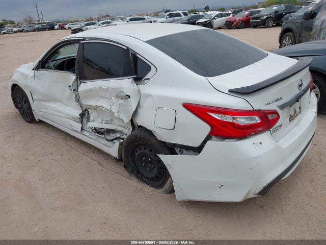 1N4AL3AP8HN347685 Nissan Altima 2.5 S