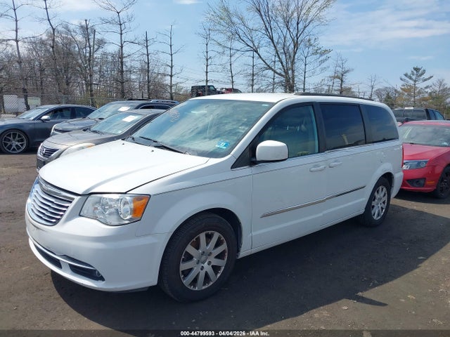 Продажа на аукционе авто 2015 Chrysler Town & Country Touring, vin: 2C4RC1BG4FR730832, номер лота: 44799593