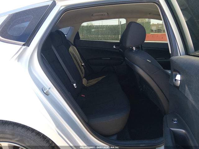5XXGT4L31LG380262 KIA Optima Lx