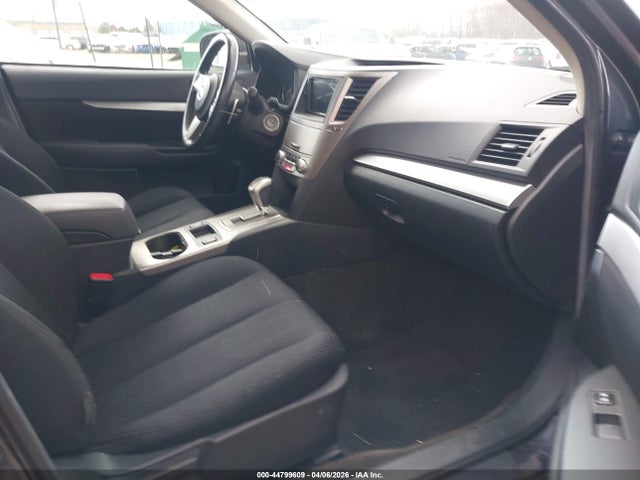 2011 Subaru Outback 2.5i Premium მანქანა იყიდება აუქციონზე, vin: 4S4BRCCC3B3414845, აუქციონის ნომერი: 44799609